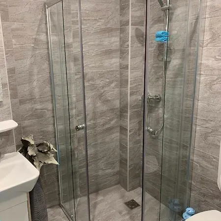 Calm And Comfy Stay With Ac